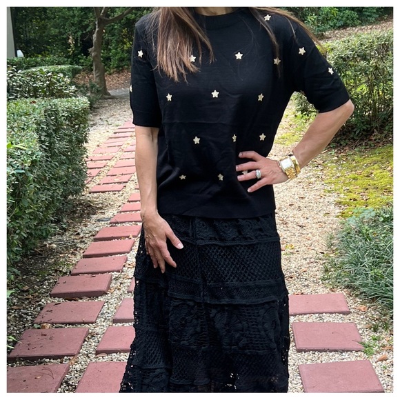 22 PARIS CHIC LIGHT KNIT STAR SWEATER - Picture 8 of 8